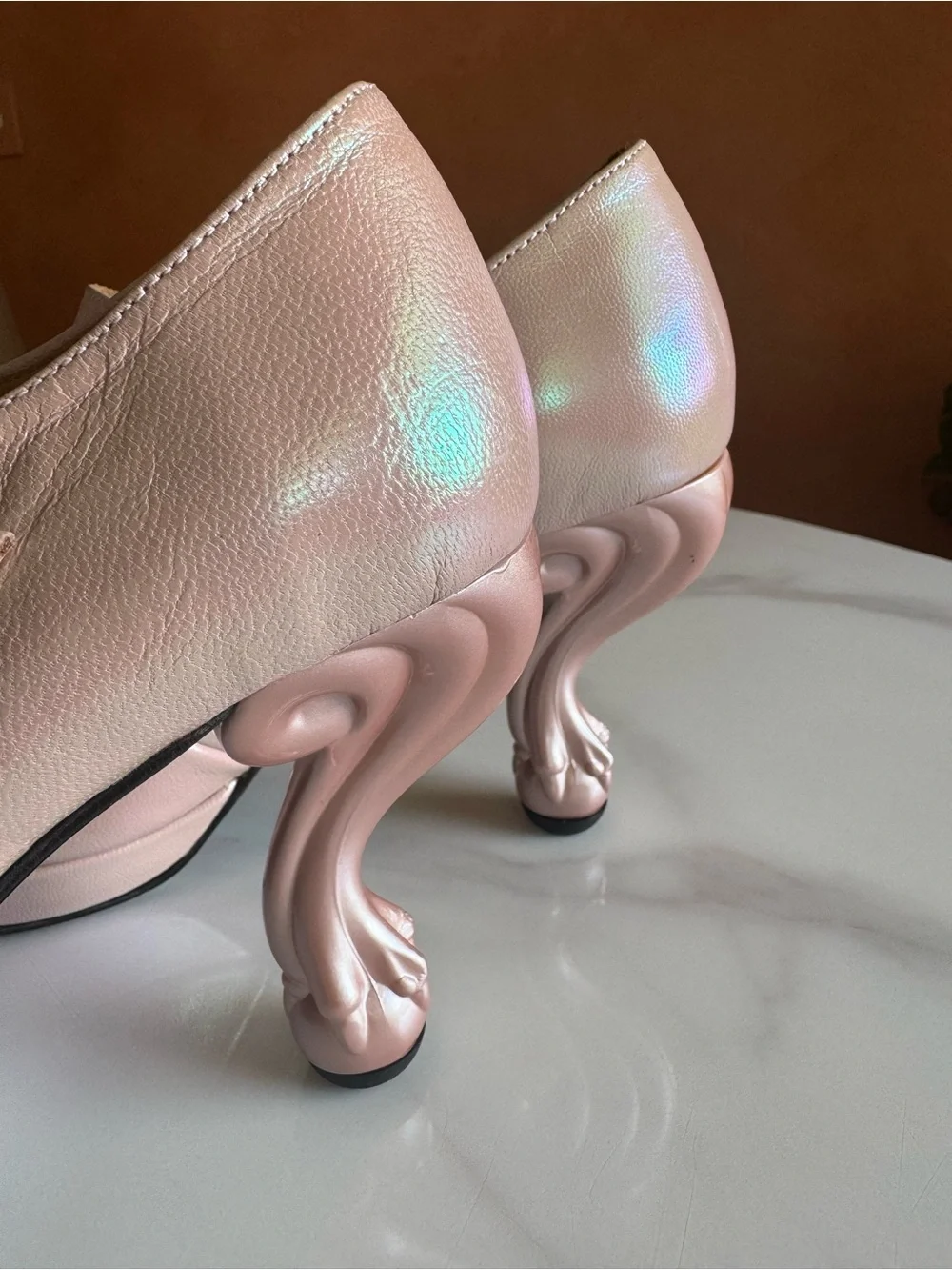 John Fluevog Elizabeth Queen Transcendent Pearl Pink Mary Jane Heels 7